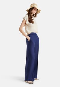 United Colors of Benetton PALAZZO - Pantalones - blue