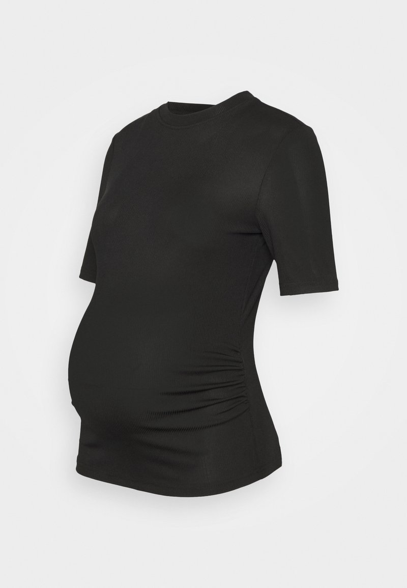 Černé těhotenské tričko s krátkým rukávem, ribovanou texturou a nařasenými detaily na stranách, navržené tak, aby se přizpůsobilo rostoucímu bříšku.