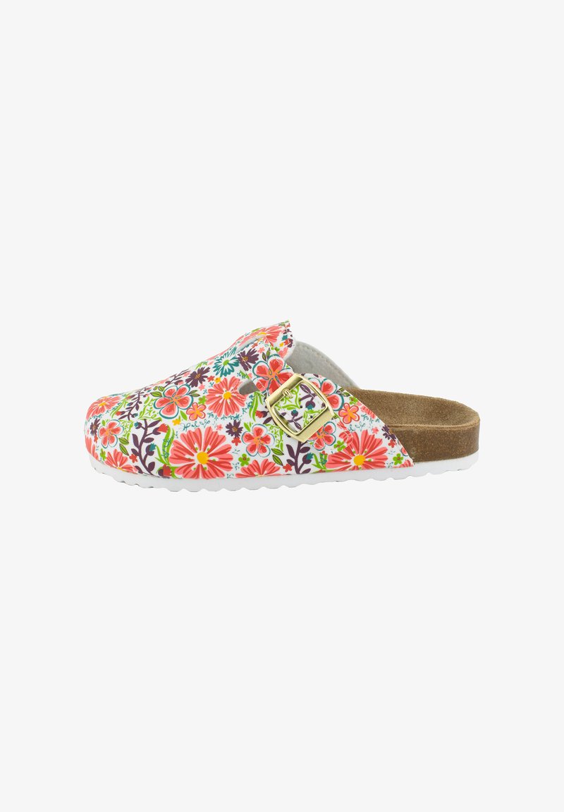Clogs floraux avec une base blanche, présentant un motif de fleurs multicolores, une boucle dorée ajustable et une semelle intérieure en cuir brun texturé.
