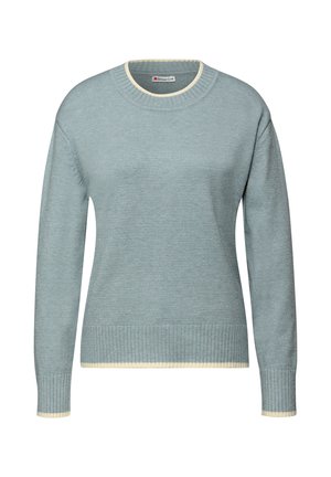 Lichtblauwe sweater van zacht materiaal, met een geribbelde halslijn en manchetten met crèmekleurige accenten. Klassieke pasvorm en lange mouwen.