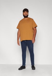Levi's® Plus BIG ORIGINAL TEE - T-shirts basic - dark ginger