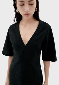 Thinking Mu KIM - Vestido informal - black