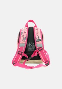 Roze rugzak met dierenpatronen, verstelbare schouderbanden en een zwarte mesh achterpaneel. Inclusief merkl logo aan de voorkant. Gevoel me materiaal.