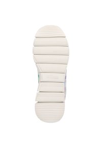 Baskets slip-on multicolores avec une semelle en caoutchouc blanc texturé, dotée de rainures horizontales et d'un dos arrondi pour une meilleure adhérence.