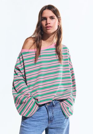 Bershka PRINTED ASYMMETRIC NECK - Bluză cu mânecă lungă - light pink