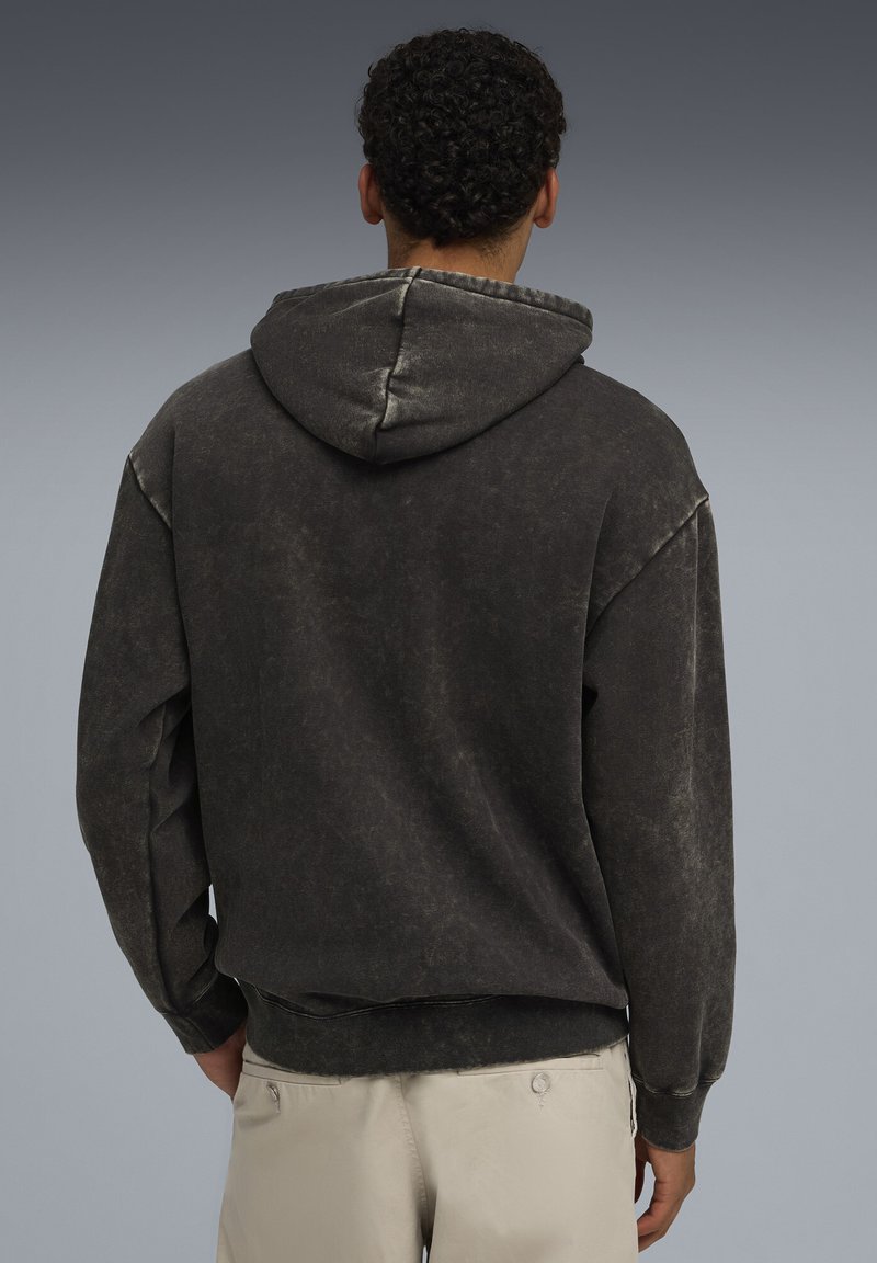 Puma ESSENTIALS ELEVATED RELAXED WASH - Mikina s kapucí - black