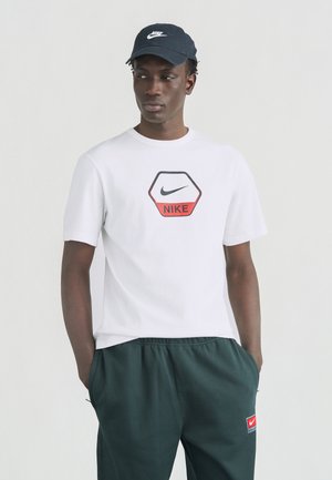 TEE - Nyomott mintás póló - white