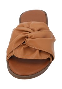 Bruine leren schuifsandalen met een geknoopt ontwerp over de bovenkant. Platte zool met een gladde afwerking en een ronde neus.