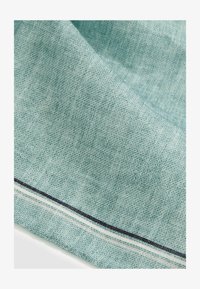 Unselected, soft sage