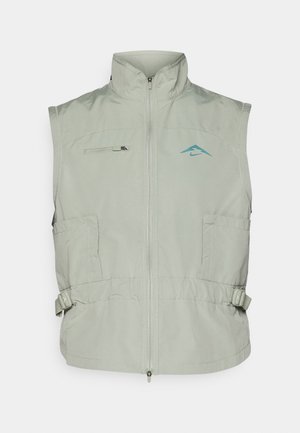 Nike Performance TRAIL REPEL VEST - Vest - jade horizon/bicoastal