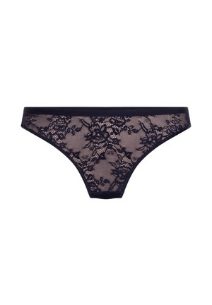 Zwarte kanten damesbikini onderbroek met bloemmotieven en doorschijnende mesh stof, elastische tailleband, geïsoleerd op een witte achtergrond.