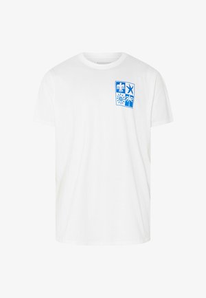 Weißes Kurzarm-T-Shirt mit blauem Motiv auf der Brust, das einen Adler, einen Seestern, die Sonne und eine Palme in vier quadratischen Feldern zeigt.