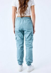 Project X Paris JOGG À POCHES MULTIPLES - Pantaloni cargo - bleu vert
