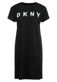 Černé bavlněné šaty ve stylu trička s kulatým výstřihem, krátkými rukávy a bílým nápisem "DKNY" přes hruď. Rovný střih, do délky kolen.