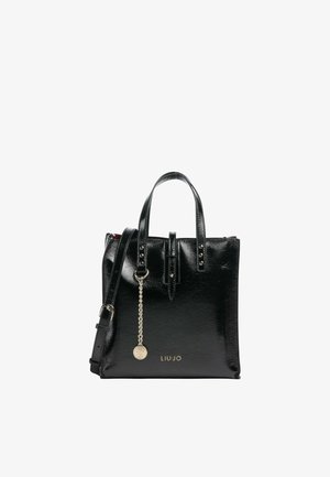 Sac à main en cuir synthétique noir avec double anses supérieures, une bandoulière amovible, un accent en chaîne argentée et un petit logo sur le devant.