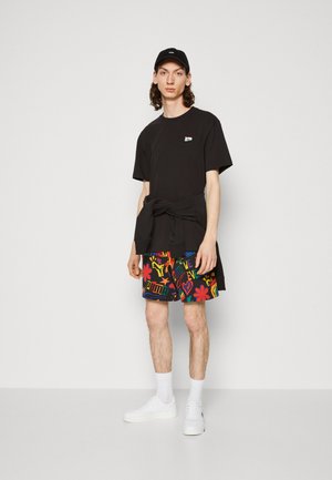 Puma DOWNTOWN PRIDE - T-Shirt basic - black