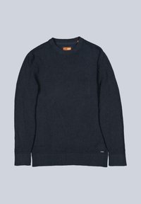 Dunkelblau gestrickter Pullover mit langen Ärmeln und Rundhalsausschnitt, mit gerippten Bündchen und Saum, flach auf einem hellgrauen Hintergrund ausgelegt.