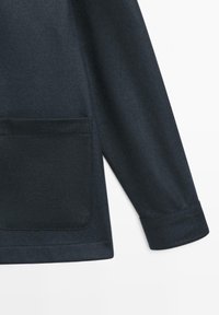 Massimo Dutti OVERSHIRT WITH POCKETS  - Leichte Jacke - dark blue