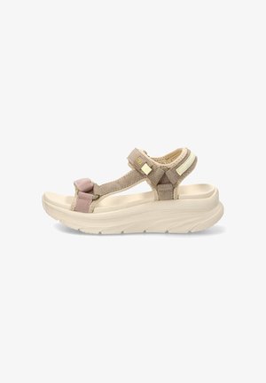 Sandalia beige y rosa con punta abierta, suela gruesa acolchada, tiras ajustables y suela exterior texturizada para uso casual.