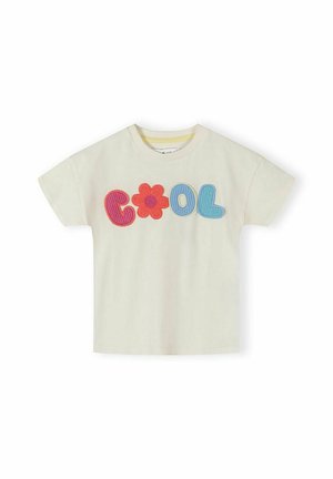 Tricou cu mânecă scurtă de culoare crem, cu litere croșetate care formează cuvântul „COOL”, unde litera „O” este înlocuită de o floare roșie cu centru violet.