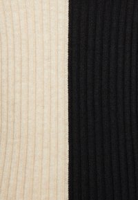 ONLY Tall ONLBLOCK HIGH NECK  - Vesta - beige/black