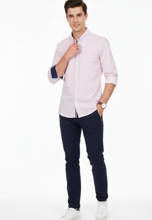 MICRODIBUJO CONTRASTES  - Camisa - blanco