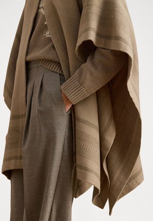BUCKLE TRIM BELTING MOTIF JACQUARD RUANA - Kapper - taupe