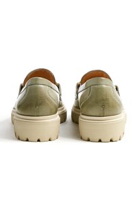 Lloyd MODERNER SLIPPER - Loafers - salbei
