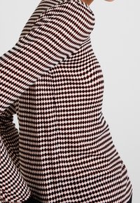 Kaffe Neule - black