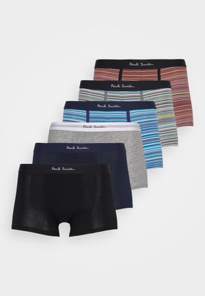 Ensemble de sept boxers pour hommes dans diverses couleurs : noir, marine, gris, rayé bleu, rouge et à motifs. Comprend des ceintures élastiques avec logo.