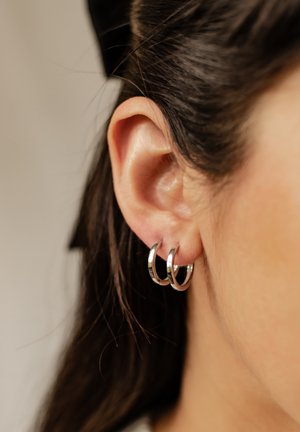 Earrings - silver coloured