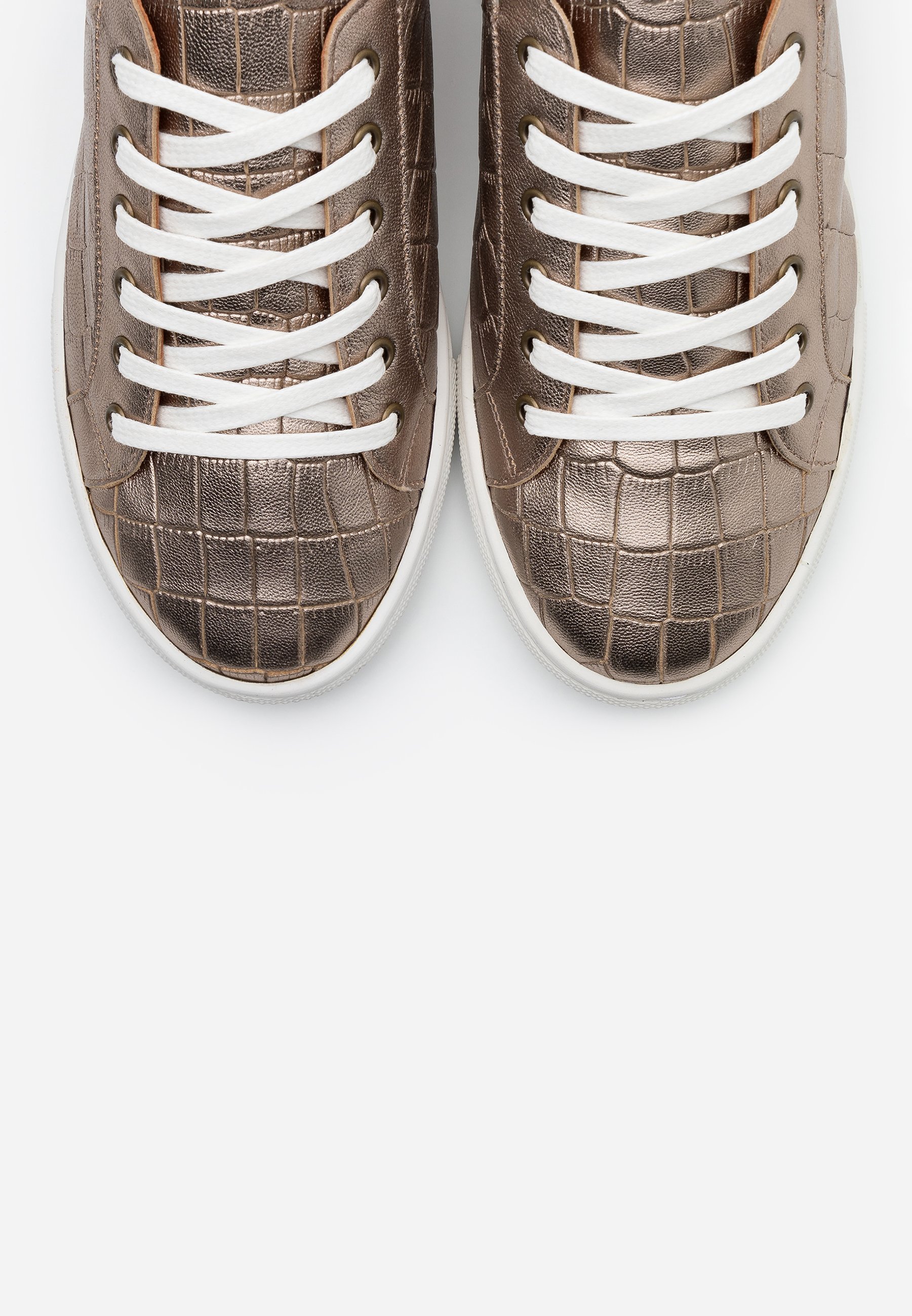 chaussure dorée minelli