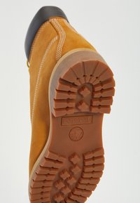 Thumbnail Image 7