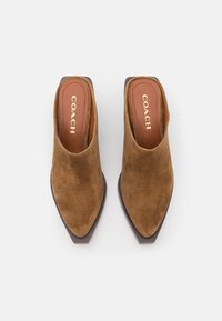 COACH PALOMA MULE - Pantofle na podpatku - coconut
