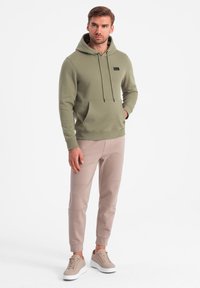 Ombre Mikina s kapucí - olive
