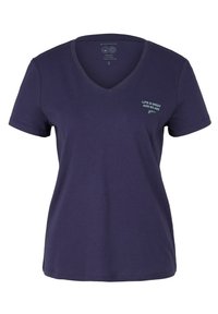 Mörkblå V-ringad t-shirt i ekologisk bomull, med en liten textdesign i ljusblått på vänster framsida. Kortsleeves.