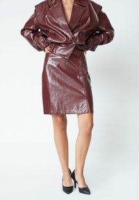 Krilo A-kroja - winered