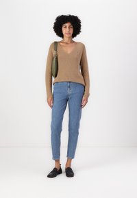 Tommy Hilfiger Džemperis - safari canvas