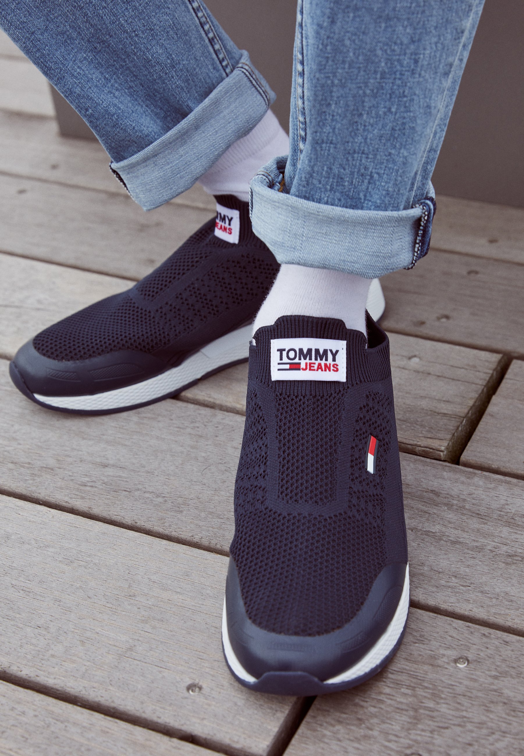 tommy hilfiger sock sneakers