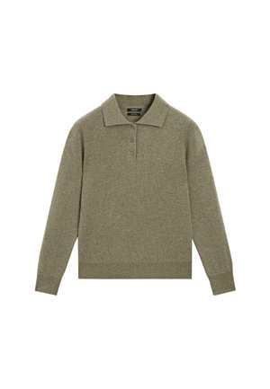 Polo a maniche lunghe di colore verde oliva, in maglia, con tre bottoni e polsini e orlo a costine, presentato su uno sfondo bianco.