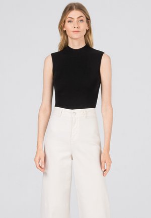 Top - black