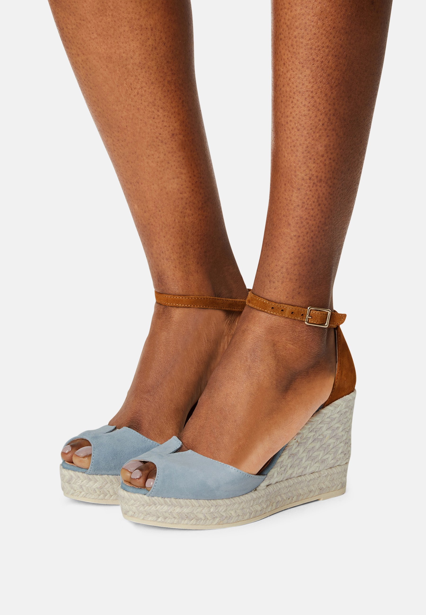 Gaimo SIRA - Sandalias con plataforma - ante tormenta/whisky/azul -  Zalando.es