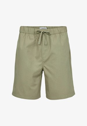 Shorts vert clair en tissu doux, dotés d'une taille élastique avec cordon de serrage, de poches latérales et d'une coupe décontractée.
