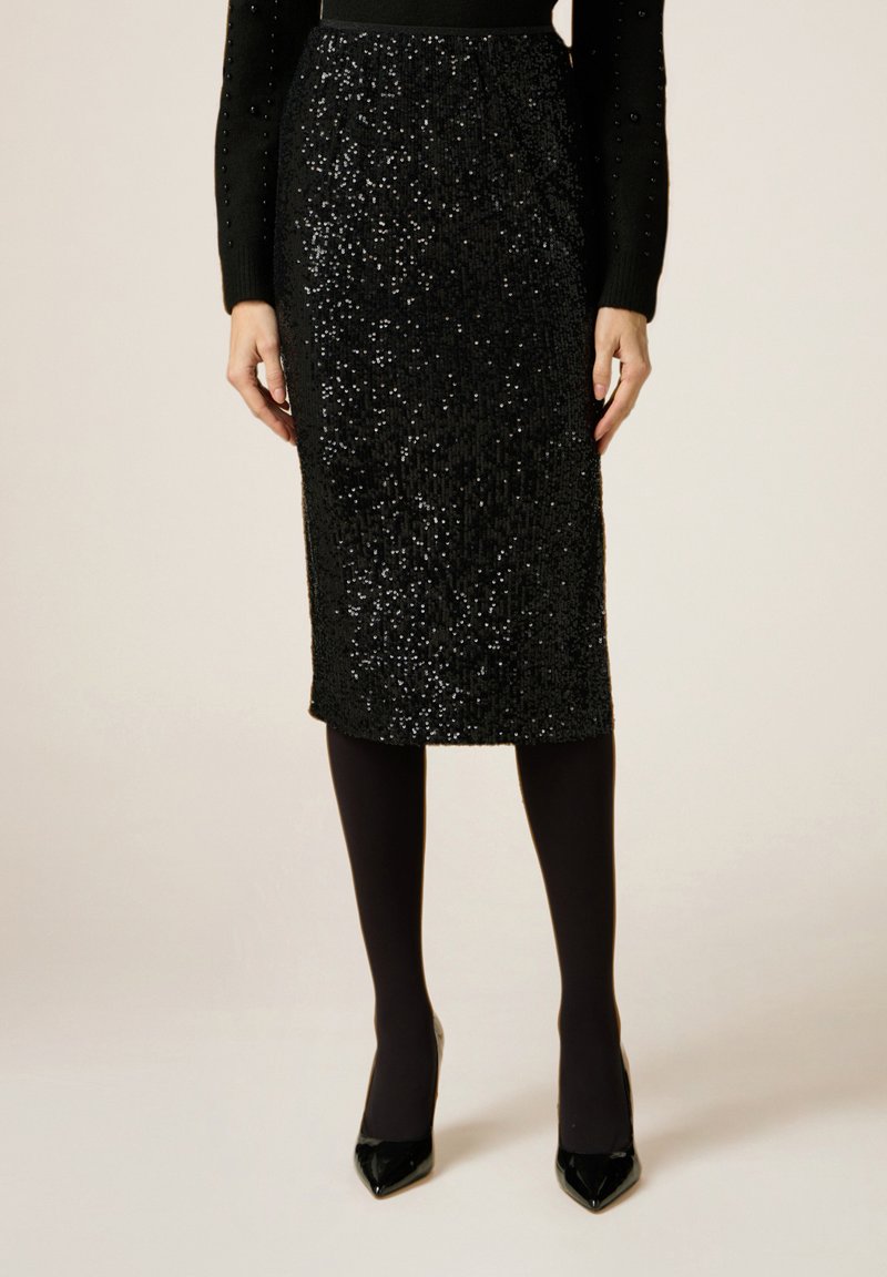 Oltre IN PAILLETTES - Falda de tubo - nero