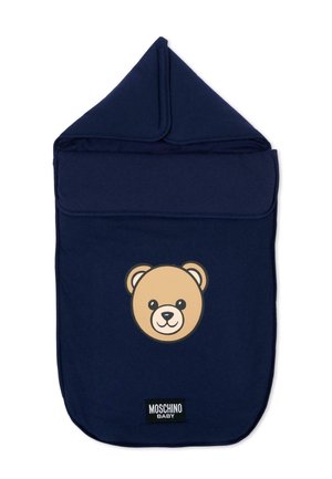 Sacco nanna blu navy con cappuccio, con il volto sorridente di un orsacchiotto e una toppa con logo Moschino Baby nella parte inferiore.