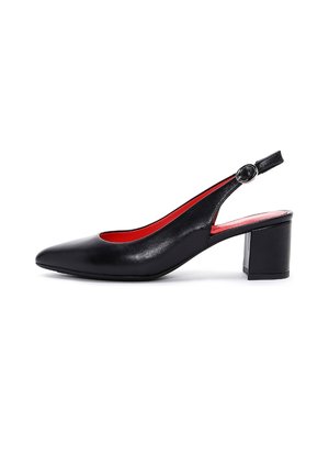 Schwarzer Slingback-Pumps aus Leder mit rotem Innenfutter, spitz zulaufender Spitze, verstellbarem Schnallenriemen und Blockabsatz.
