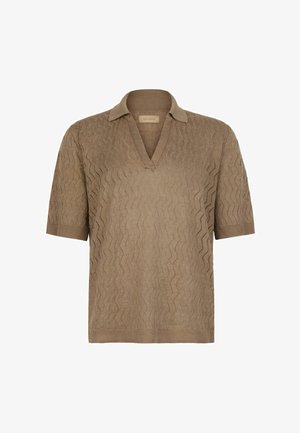 Brun kortærmet strikket polo med zigzagstruktur og V-hals.