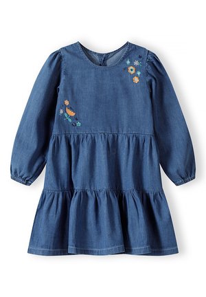 Langærmet denimblå kjole med lagdelt design, rund halsudskæring og små broderede gule, orange og blå blomsterdetaljer på bryst og skulder.