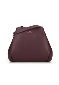 Borsa a tracolla in pelle bordeaux con una forma morbida e arrotondata. Presenta una sola tracolla e un accento di logo lucido vicino alla parte superiore.