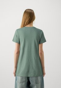 GAP CREW - T-Shirt basic - laurel wreath